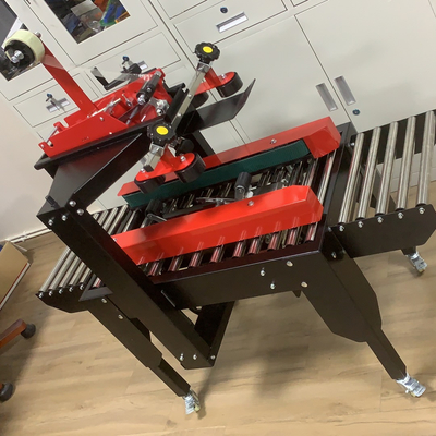 Elektrisch angetriebene halbautomatische Gehäuse Kartonbox Verdichter mit Universalrad