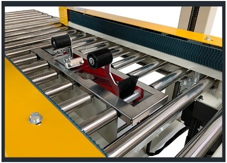 220V/50HZ Links- und Rechtsantrieb Kartonversiegelungsmaschine Halbautomatischer Kartonversiegeler